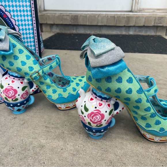 Irregular Choice Teal and Blue Heart Heels Alice in Wonderland - Picture 2 of 6